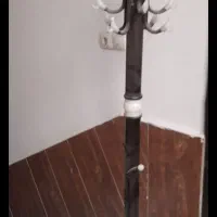 چوب لباسی ایستاده