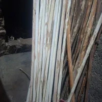 چوب پرچم و دسته بیل، دسته جارو،