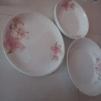 تعدادی ظروف آشپزخانه نو