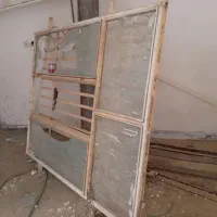 در و کابینت و پنجره در حد نو
