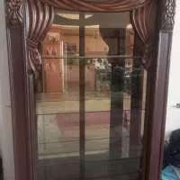 ساعت کنارسالنی ،ویترین..‌‌.