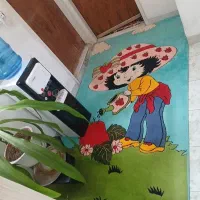 فرش بچگانه طرح دختر توت فرنگی