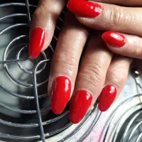 تخفیف ویژه کاشت ناخن VIP تهرانسر