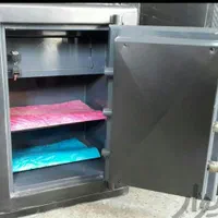 انواع گاوصندوق ایرانی خارج با کد 4580