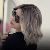رنگ ولایت باضمانت سلامت مو وپایه بالا دکلره