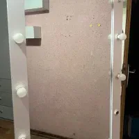 آینه قدی چراغدار
