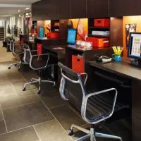 نیازمند همکار خانم و آقا