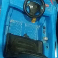 ماشین شارژی کارکرده باطریش رو تازه عوض کردم