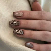 کاشت ناخون