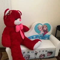 مبل وعروسک تدی بزرگ