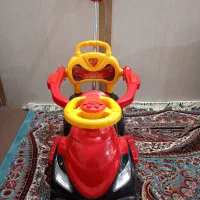 ماشین حمل کودک در حد نو