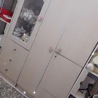 یه کمد خفن خوشگل ولی چهار تیکه باحال