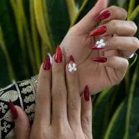 کاشت ناخن ۴۵۰تومن با ژلیش پا رایگان