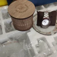 واچ|ساعت|شیراز, بعثت|دیوار