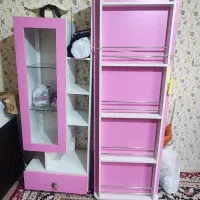 کمد لباس و کتاب دخترانه