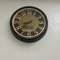 ساعت دیواری تقویم یا تاریخ دار