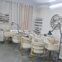 تمام ملزومات آرایشگاه تمیز و کارنکرده