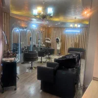 همکاری درسالن زیبایی