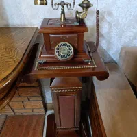 تلفن  چوبی سلطنتی آنتیک