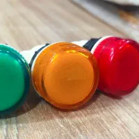 چراغ سیگنال برند سپاهان بهکار قطر 22