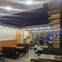 نیروی خانم جوان