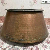 دیگ مسی قدیمی