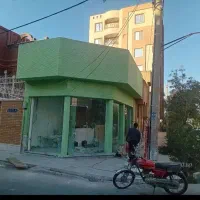 کلیه رنگ کاری ساختمان و نقاشی و لکه گیری گچ