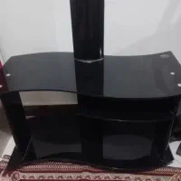 میز تلویزیون شیشه ای