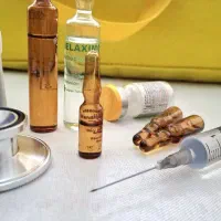 خدمات پرستاری در منزل،تزریقات،آمپول و سرم
