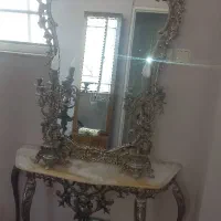 آینه و شمعدان و کنسول