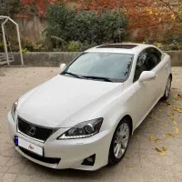 تنها لکسوس is300 مشابه صفر ایران