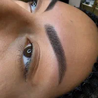 جذب  فقط ۳ مدل میکرو ابرو با هزینه ویژه مواد