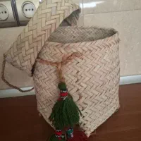 سبد حصیری در دار