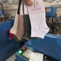 زنانه طرح برجسته از تولیدی