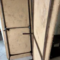 کفی تخت نئوپان و فلز محکم و سالم