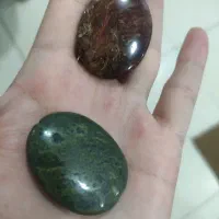 دوتا سنگ خوشکل وقیمتی
