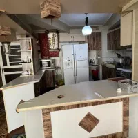فروش کابینت در حد نو  سینک و هود و گاز رو کار