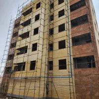 نیازمند سیمانکار نما سیاه و سفید