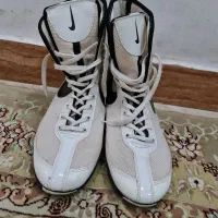 کفش بوکس ساق دار