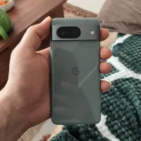 Google pixel 8