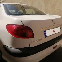 206SD. V8 صندوق دار