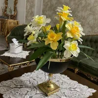 گل و گلدان