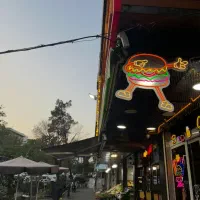 نعون رنگی