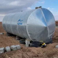 منبع آب فلزی