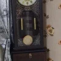ساعت پایه دار