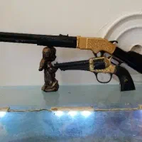 دو عدد تفنگ فندکی دکوری