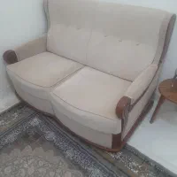 فروش یک مبل دو نفره سالم