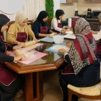 آموزش شیرینی های مدرن وسنتی با ارائه مدرک فنی