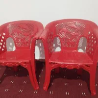 دوعدد صندلی کودک