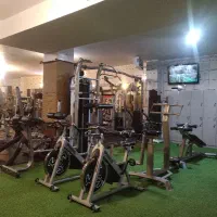خدمات ورزشی بدنسازی و پاورلیفتینگ